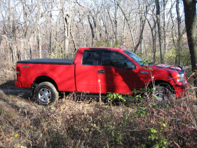 let's see some leveled 04-08 f150s-2006-f150-pics-005.jpg