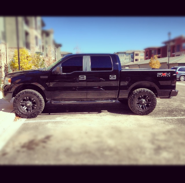 i need some advice with wheels tires and a leveling kit-image-2507846629.jpg