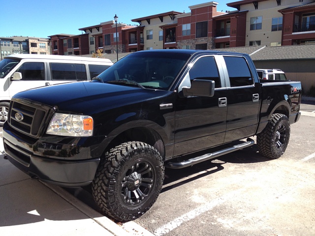 i need some advice with wheels tires and a leveling kit-image-2242714864.jpg