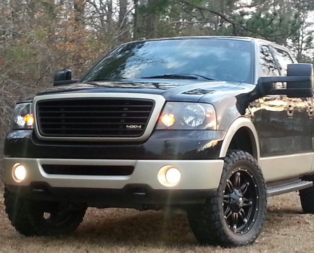 Has anyone painted chrome trim around grille?-forumrunner_20130128_092316.jpg