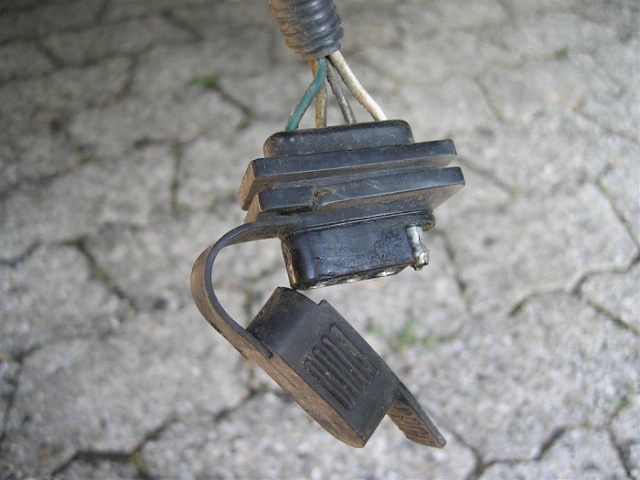 F150 (2007) Trailer tow battery charge-img_1822-large-.jpg