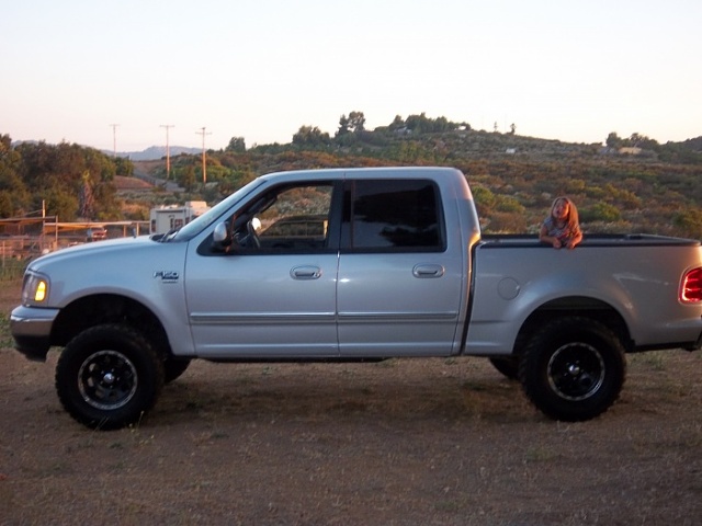 Guys with silver trucks post pics!!-ford-rims-030.jpg