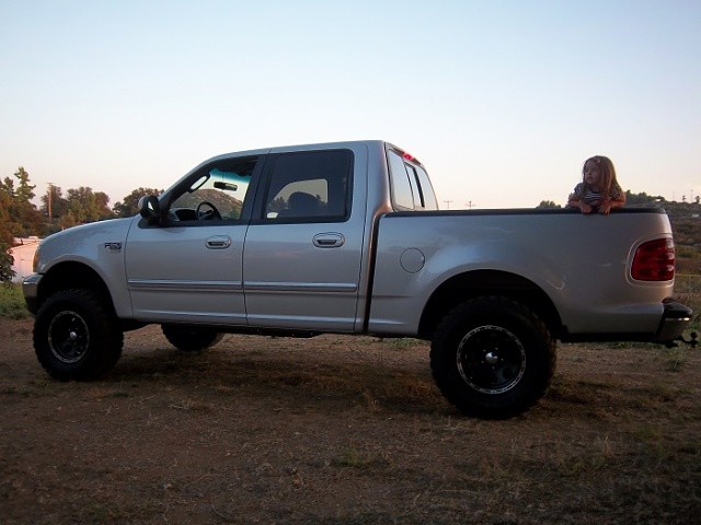 Guys with silver trucks post pics!!-ford-rims-033.jpg