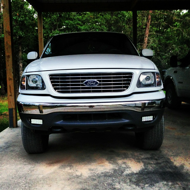 04-05 raptor style foglights?-image-3231090946.jpg