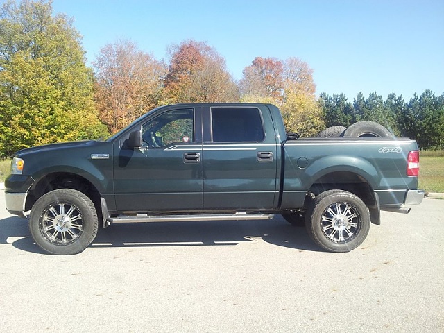 let's see some leveled 04-08 f150s-1391637_525754327494190_250644421_n.jpg