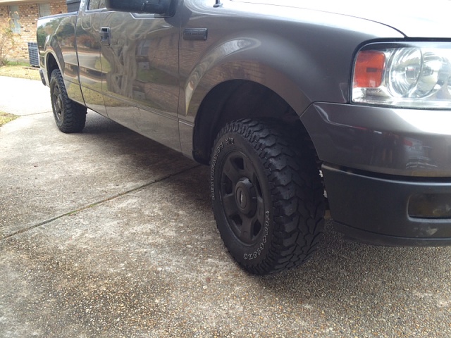 31s and leveled pics...please post em up.-image-3989230486.jpg