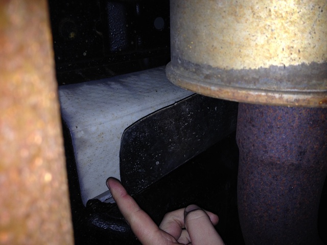 Small Panel Above Catalytic Converter?-photo-2-3-.jpg