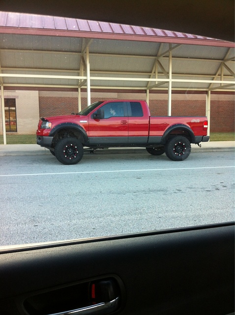 6&quot; Lift guys, Show me your Wheels / Tires.-image-1684382877.jpg