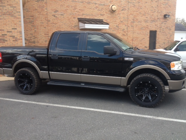 Any Pictures of 33&quot; tires on a stock height 04-08 4x4?-truck.jpg
