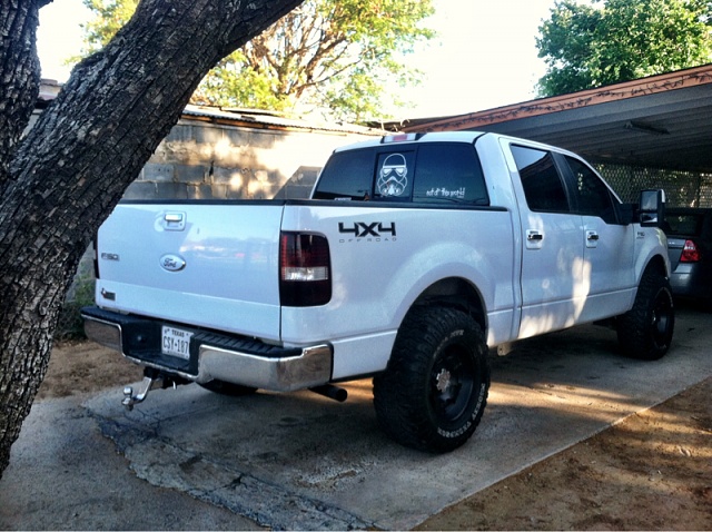 Post Your White 04-08 Pickup-image-1253165291.jpg