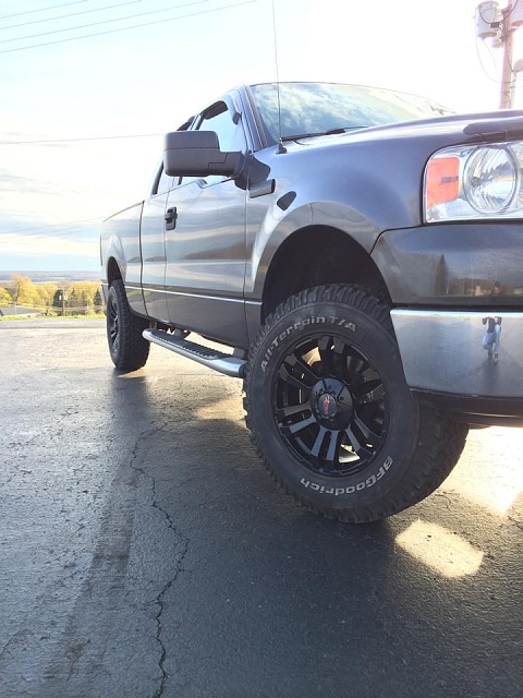 let's see some leveled 04-08 f150s-1531569_10152763038954918_5109825008943848669_n.jpg