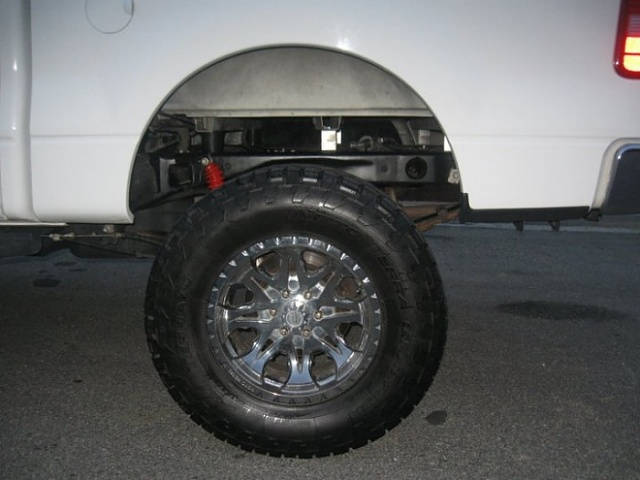 3inch body lift and leveling kit???-rear-tire.jpg