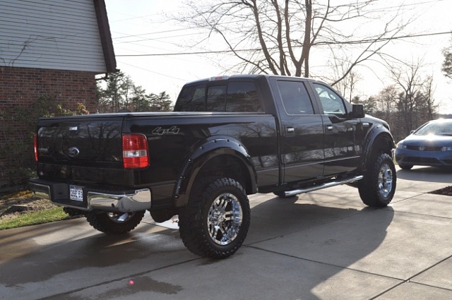 PICS...6&quot; RCX lift, MotoMetal 951's, 6&quot; lift Bilsteins, Bushwhackers, and Toyo M/T's-dsc_0010.jpg