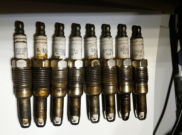 Vibration at complete stop when in drive-sparkplugs8kmiles.jpg