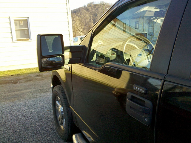 2005 XLT upgrading to tow mirrors-img_20110328_185044.jpg