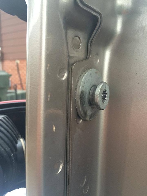 Tailgate cable bolt won't budge...-ayzuu5t.jpg