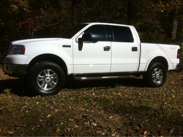 whose got a lifted/leveled lariat-image-231166301.jpg