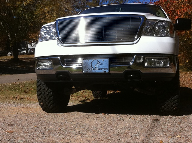 whose got a lifted/leveled lariat-image-3293138692.jpg