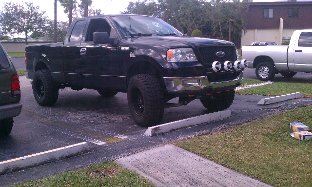 lets see those murdered out black trucks!-forumrunner_20120113_215535.jpg