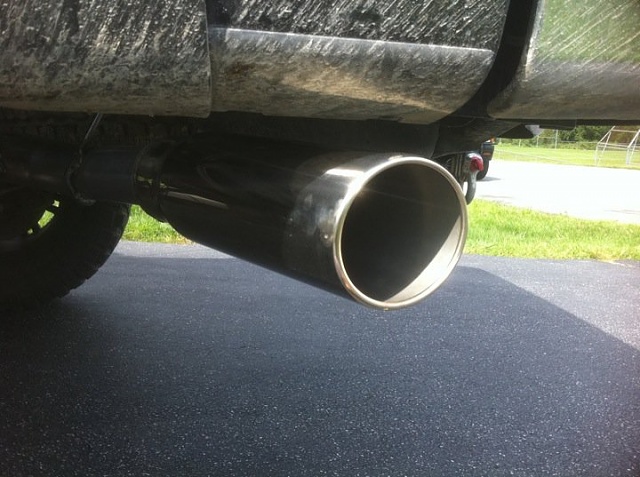 Dual exhaust tip placement and style-320303_10150290701492243_743027242_7721263_915148_n.jpg