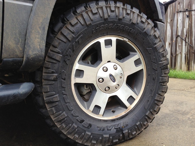 post pics of tires-image-2852290214.jpg