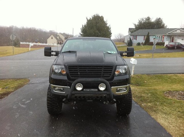 Blacked out trucks, any color post them up-417378_10150588558867243_743027242_8978245_998985405_n.jpg