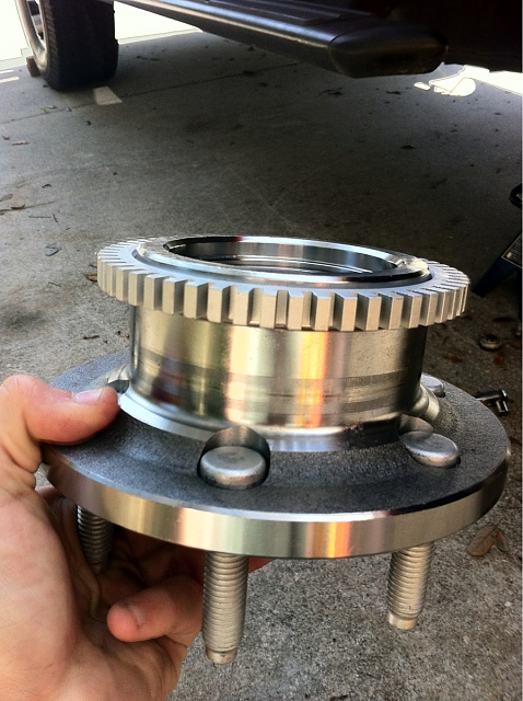 Removing front brake hub/rotor on 2wd-image-3083378533.jpg