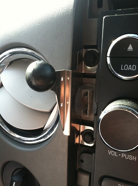 Installing your own accessory switch and USB-gps-mount.jpg