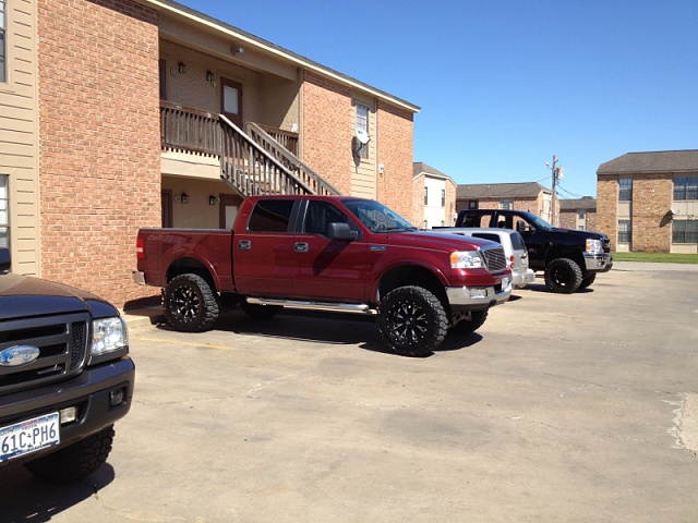 Lift kit and tires-image-180533060.jpg