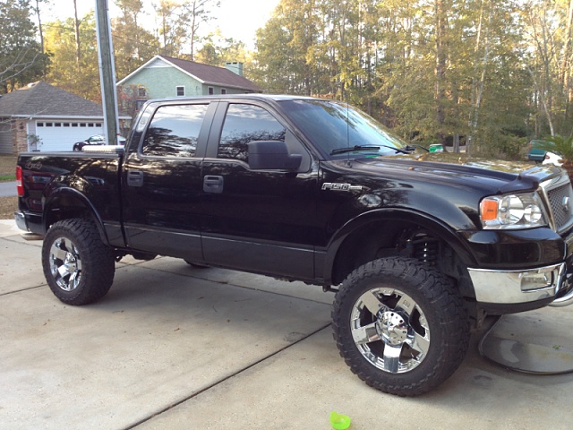 Lift kit and tires-image-303534902.jpg