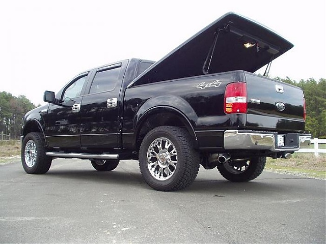 Few pics of the S/Crew....-f150-2007-lariat-4x4-038.jpg