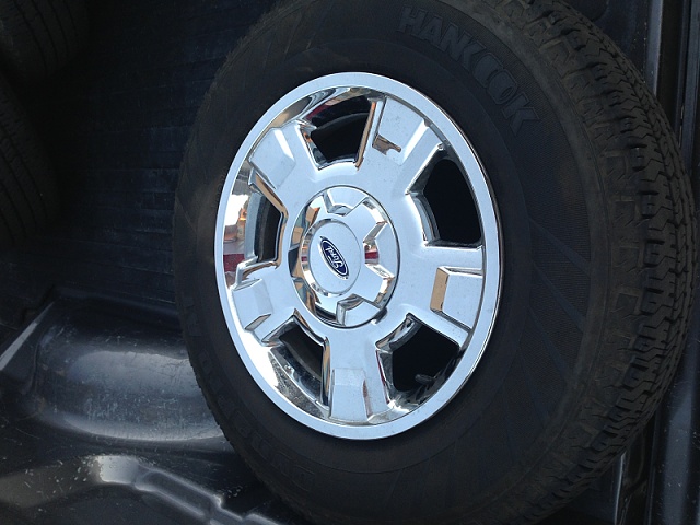 FS Stock Rims and Tires-img_0611.jpg