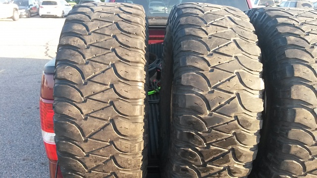 FS 315/70r17 Mickey Thompson Baja MTZ used-20140926_081627.jpg