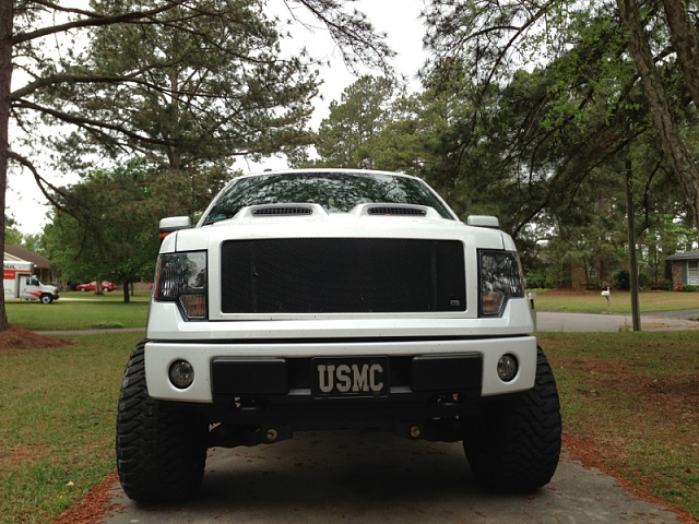 Lifted 2011 f150 FX4 5.0 White loaded!-image-1190084541.jpg