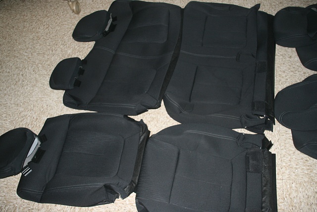 2011 fx2 oem cloth seats covers-img_7648.jpg