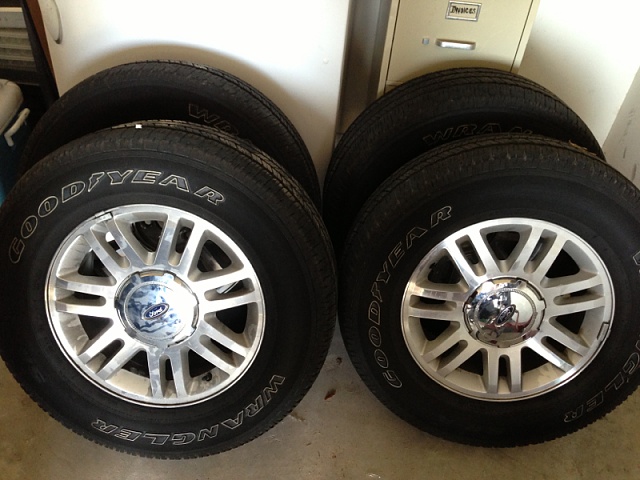 For sell 18 inch rims and tires off 2011 lariat-image-2206799705.jpg