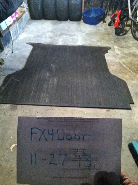 for sale DeeZee Heavyweight rubber truck bed mat-ebay14.jpg