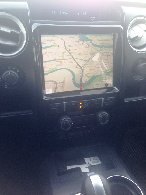 iPad Dash kit 2009-2012-photo-1.jpg