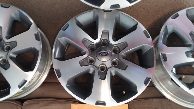 Ford 18&quot; wheels with TPMS and Lugs-wheels-5.jpg