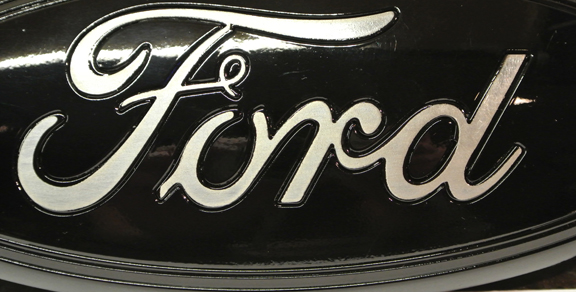 PTM Black Ford grille logo-dsc_0967.jpg