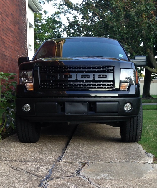 MD - eAutoGrille &quot;Black Raptor&quot; grille and factory chrome step bars (SCAB)-image-893847299.jpg