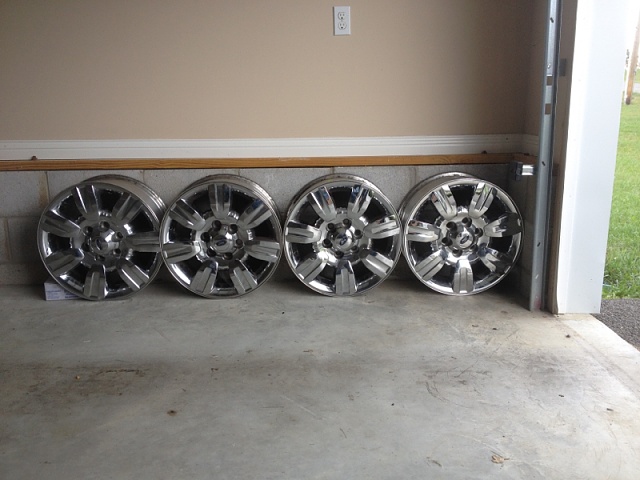 18&quot; Factory wheels with tires.-image-279356490.jpg