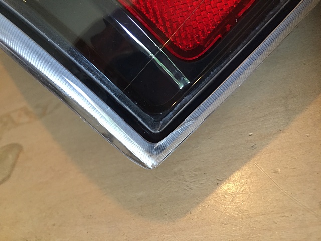 FX4 Taillights (P/S damaged)-img_7750.jpg