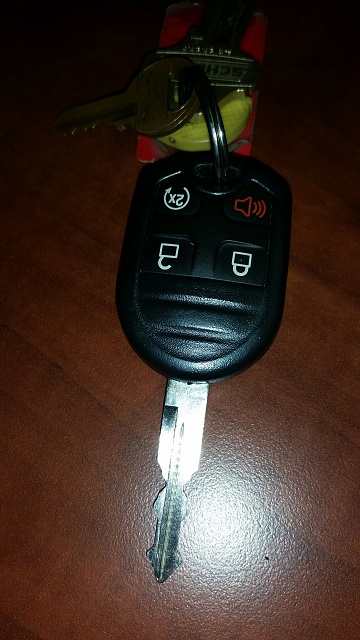 Trading in my 2014 Screw XLT have accessories for sale-remote-start-key.jpg