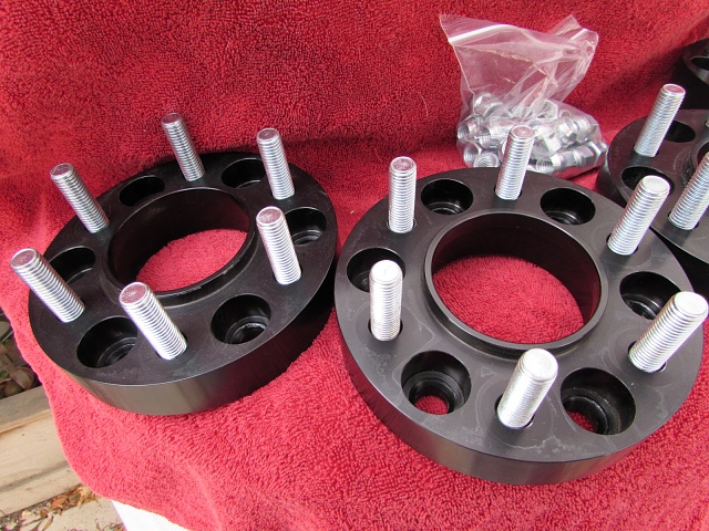 Bora 1.25 Wheel Spacers Black Anodized-img_0688.jpg