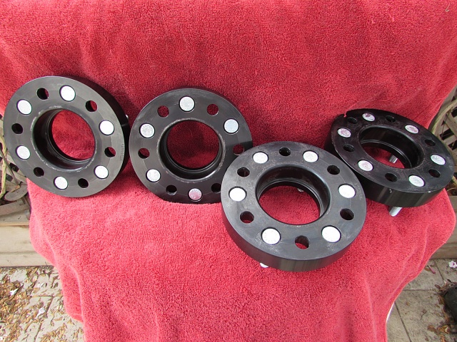 Bora 1.25 Wheel Spacers Black Anodized-img_0690.jpg