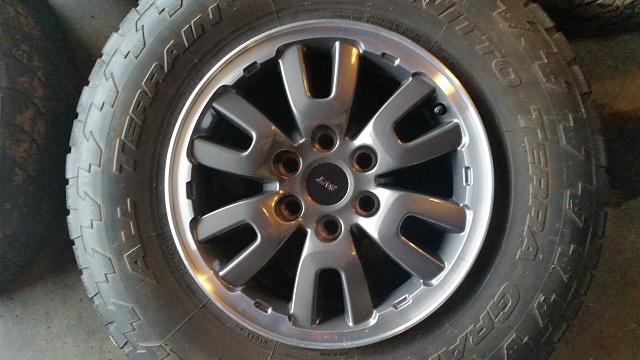 10-11 Raptor Wheels w Tires-20151102_154447.jpg