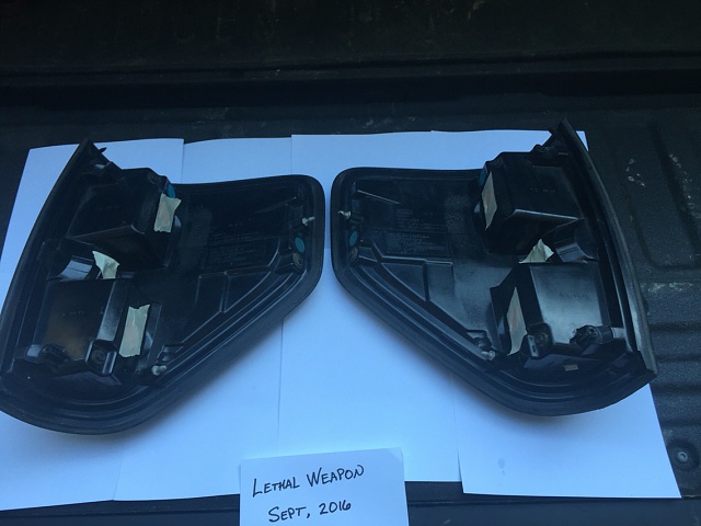 For sale: FX4/Raptor Tail lights (edges already painted too)-photo838.jpg