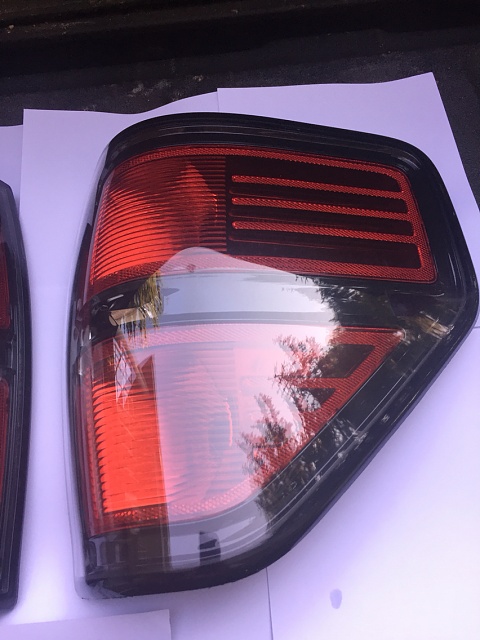 For sale: FX4/Raptor Tail lights (edges already painted too)-photo587.jpg