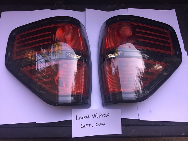 For sale: FX4/Raptor Tail lights (edges already painted too)-photo762.jpg